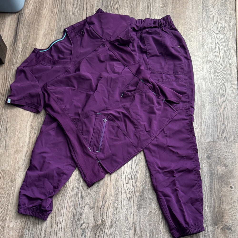 Scrubstar Women's Purple Scrub Set